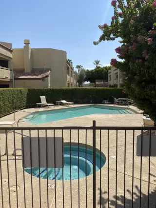 Photo #4: 6121639 Listing