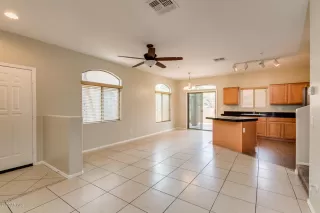 Photo #6: 6121847 Listing 