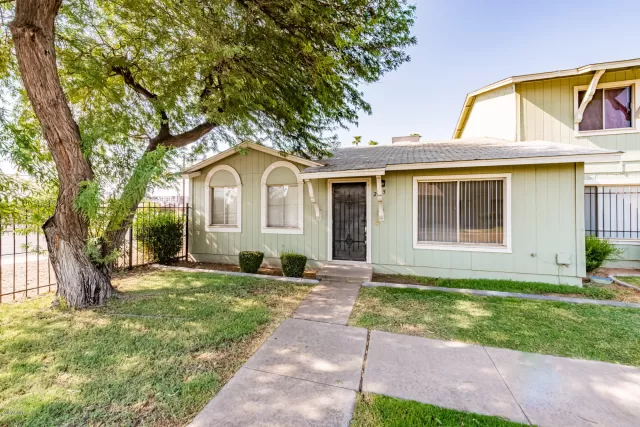 MLS: 6121851 Condo For Sale