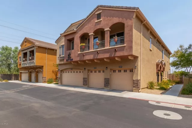 MLS: 6121905 Condo For Sale