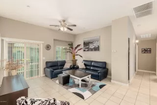Photo #2: 6121905 Listing