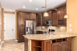 Photo #4: 6122031 Listing