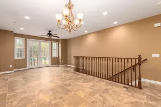 Photo #5: 6122031 Listing