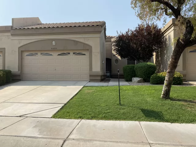 MLS: 6122069 Condo For Sale