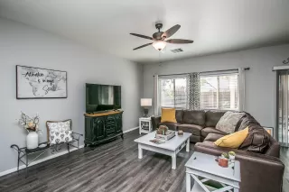 Photo #2: 6122279 Listing 