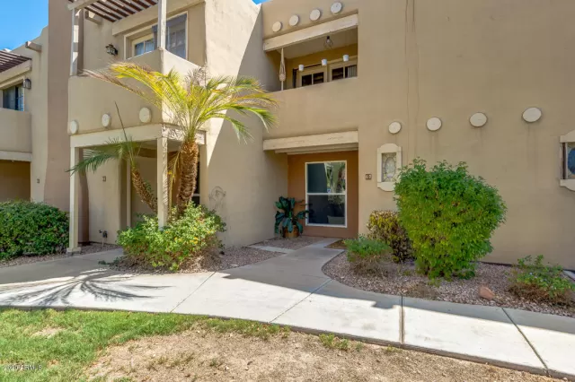 MLS: 6122287 Condo For Sale