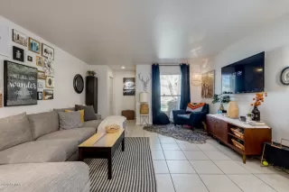 Photo #4: 6122287 Listing