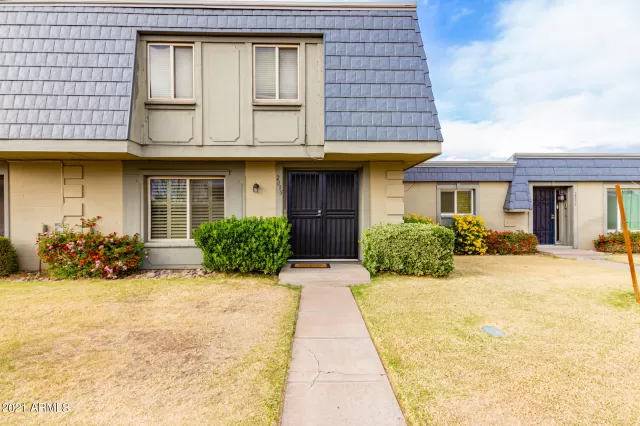 MLS: 6122602 Condo For Sale