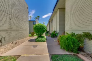 Photo #3: 6122671 Listing