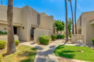 Photo #2: 6122809 Listing