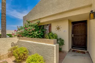 Photo #3: 6122809 Listing