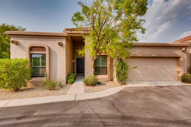 MLS: 6122867 Condo For Sale