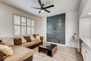 Photo #2: 6122867 Listing