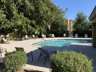 Photo #5: 6122896 Listing