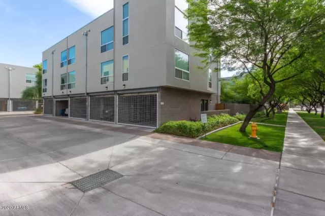 MLS: 6122969 Condo For Sale