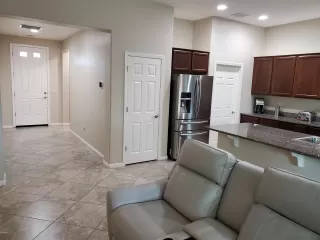 Photo #3: 6122976 Listing