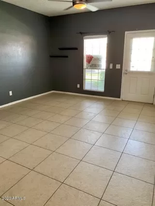 Photo #4: 6122996 Listing