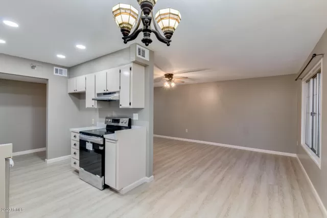 MLS: 6123078 Condo For Sale