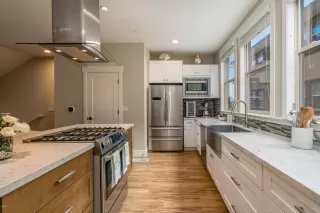 Photo #1: 6123104 Listing 