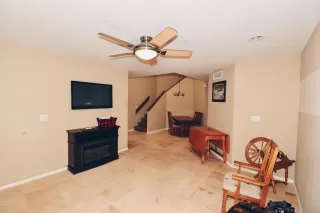 Photo #5: 6123180 Listing