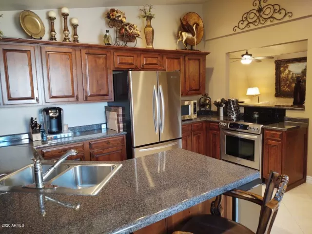 MLS: 6123238 Condo For Sale