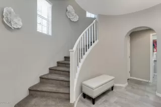 Photo #2: 6123432 Listing