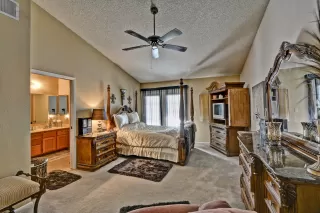Photo #2: 6123522 Listing