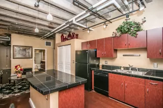 Photo #2: 6123622 Listing