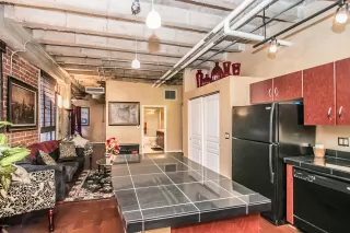 Photo #4: 6123622 Listing