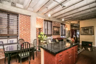 Photo #6: 6123622 Listing