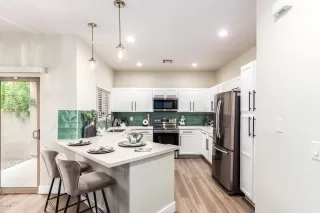 Photo #1: 6123639 Listing