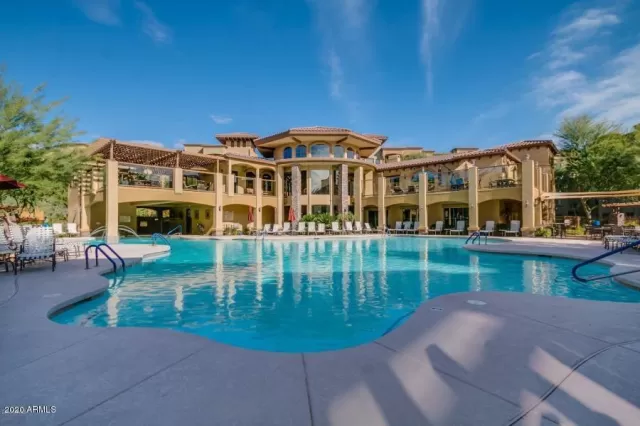 MLS: 6123668 Condo For Sale