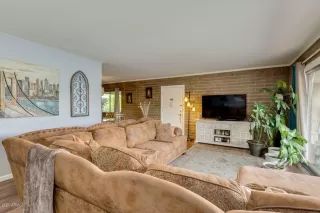 Photo #2: 6123768 Listing