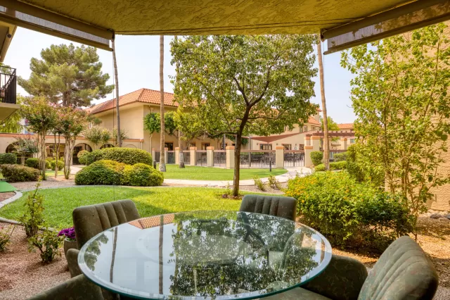 MLS: 6123818 Condo For Sale