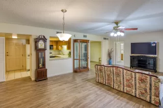 Photo #6: 6123818 Listing 