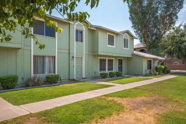 MLS: 6123840 Condo For Sale