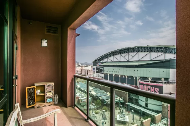 MLS: 6123978 Condo For Sale