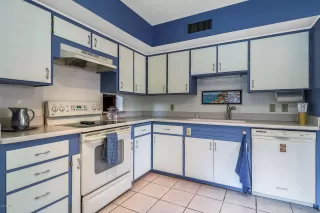 Photo #4: 6123996 Listing