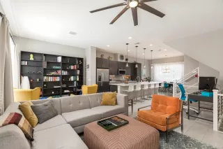 Photo #2: 6124006 Listing