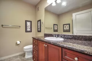 Photo #6: 6124089 Listing