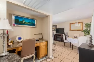 Photo #6: 6124473 Listing