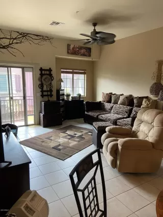 Photo #3: 6124614 Listing