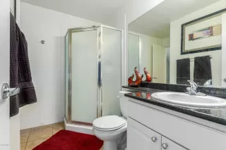 Photo #5: 6124672 Listing