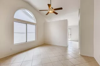 Photo #3: 6124694 Listing