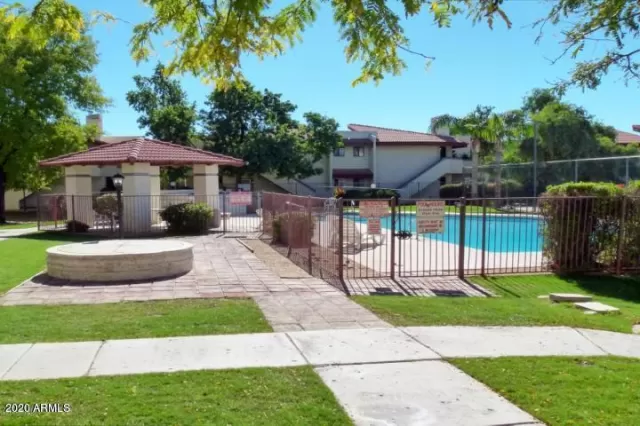 MLS: 6124733 Condo For Sale