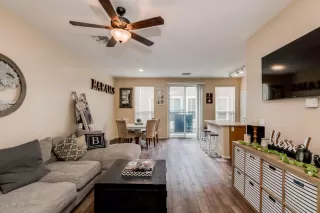 Photo #4: 6125131 Listing