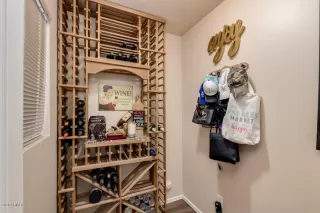 Photo #5: 6125131 Listing