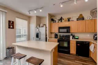 Photo #6: 6125131 Listing