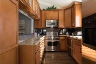 Photo #4: 6125185 Listing