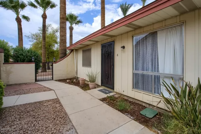 MLS: 6125334 Condo For Sale